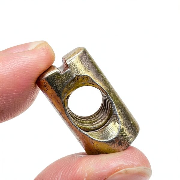 M8x20mm Slotted Barrel Nuts SHENGQING Cross Dowel Galvanized 20pcs-3